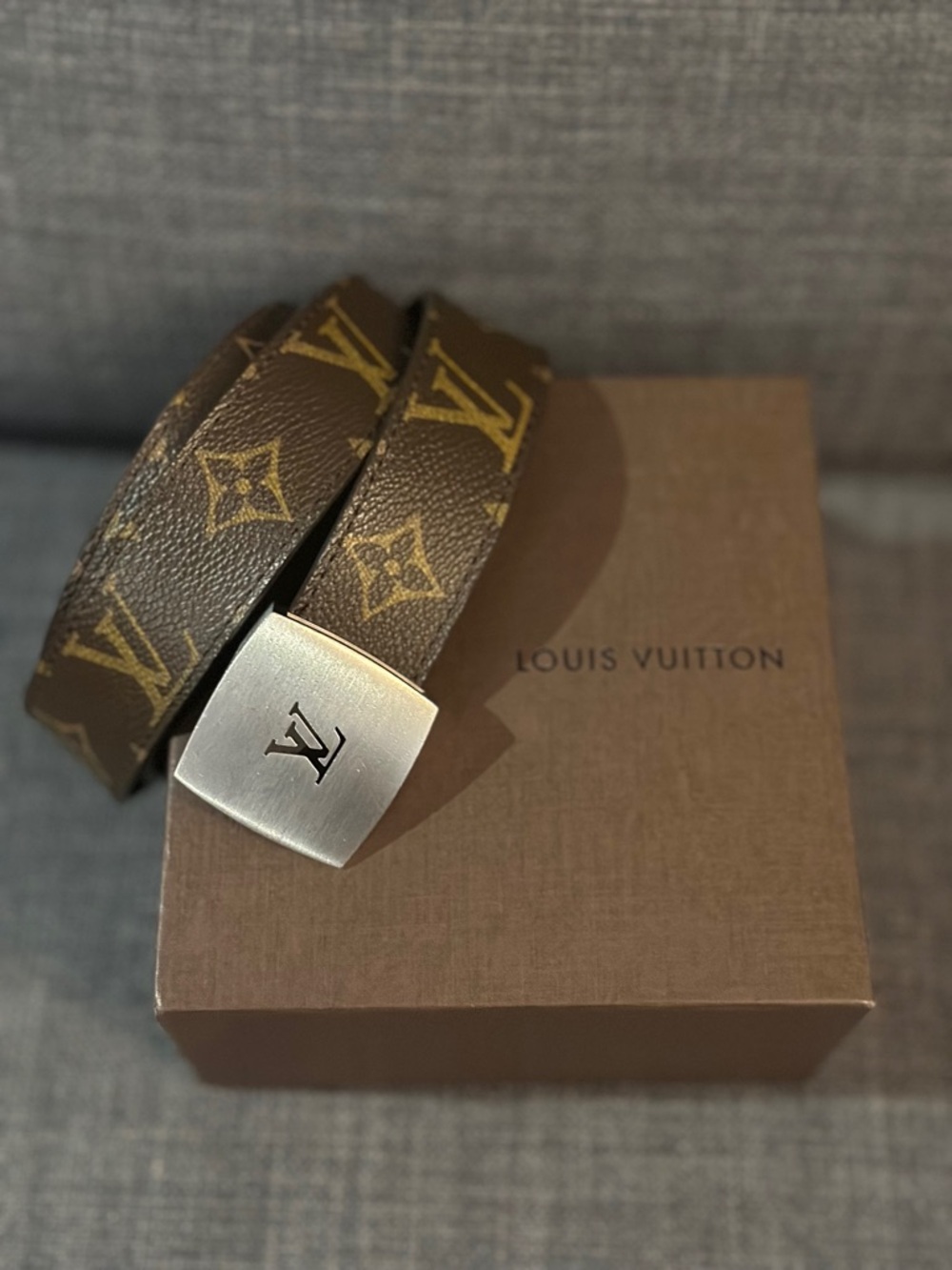 Louis Vuitton Monogram Santur LV Cut Belt with box